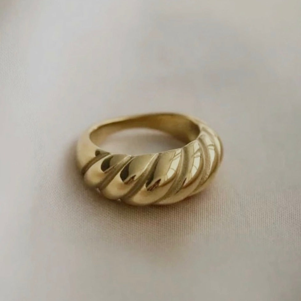 Croissant Ring